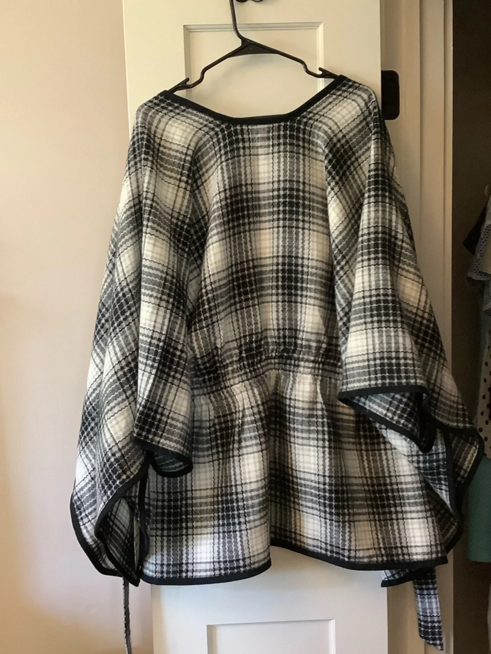 Apt. 9 Black and White Plaid Wrap Cape with Tie Belt - Picture 5 of 7